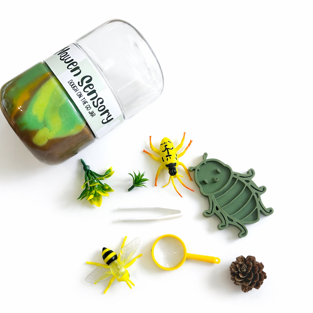 Backyard Bugs Dough on the Go Jar