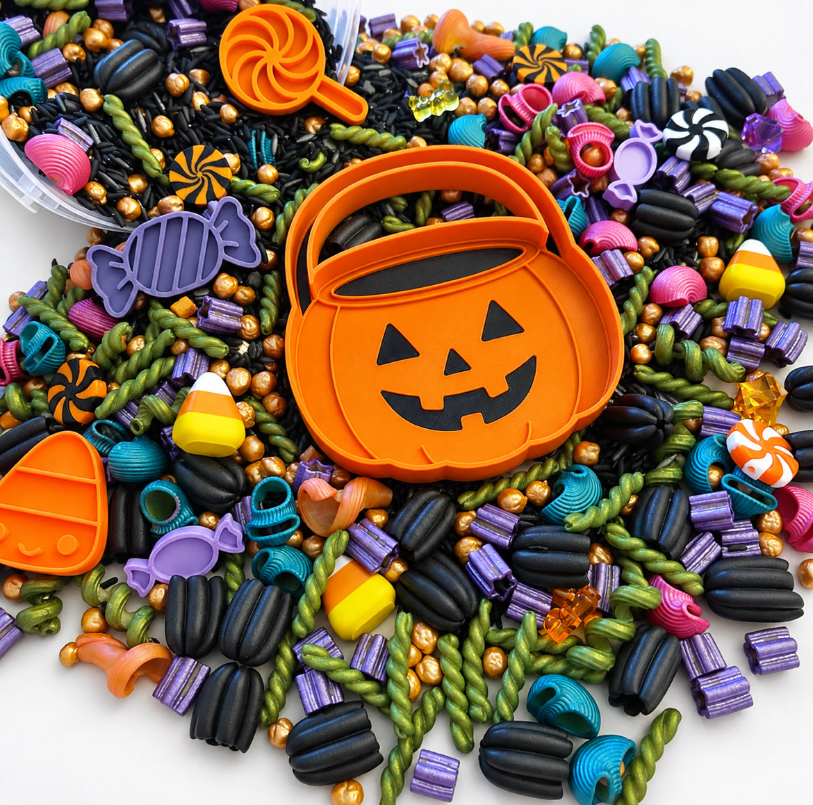 Trick or Treat Pour & Play Bucket